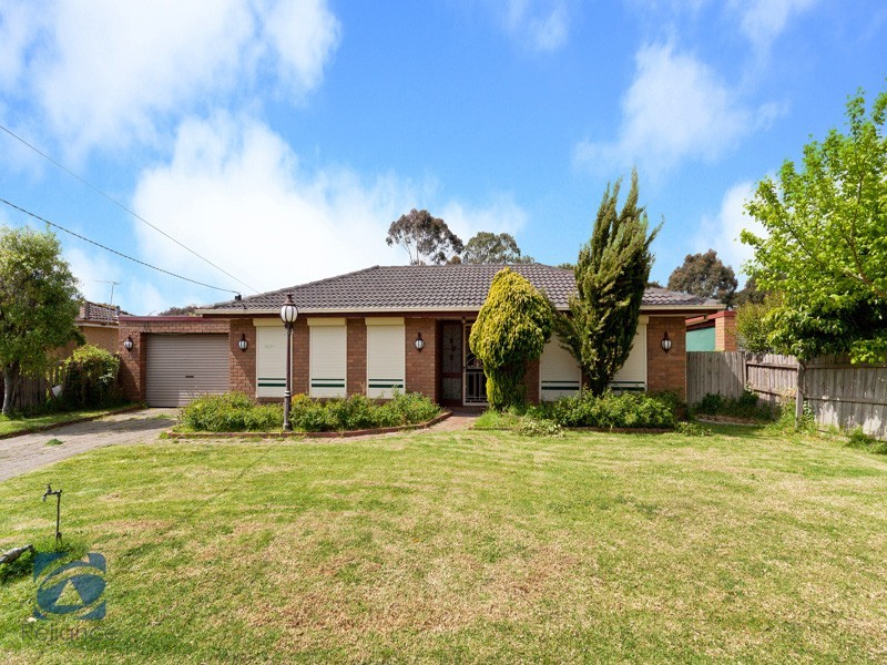 8 Clive Street, Hampton Park VIC 3976