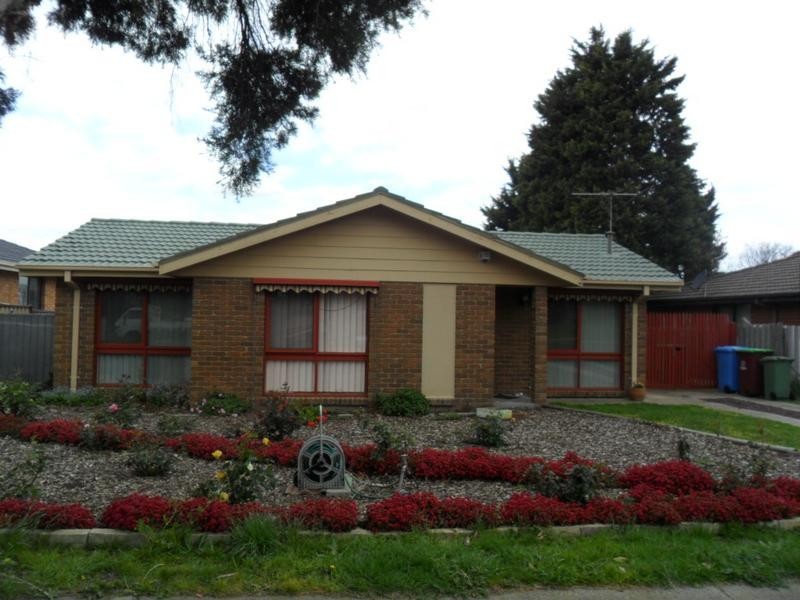 8 Rimington Court, Hampton Park VIC 3976