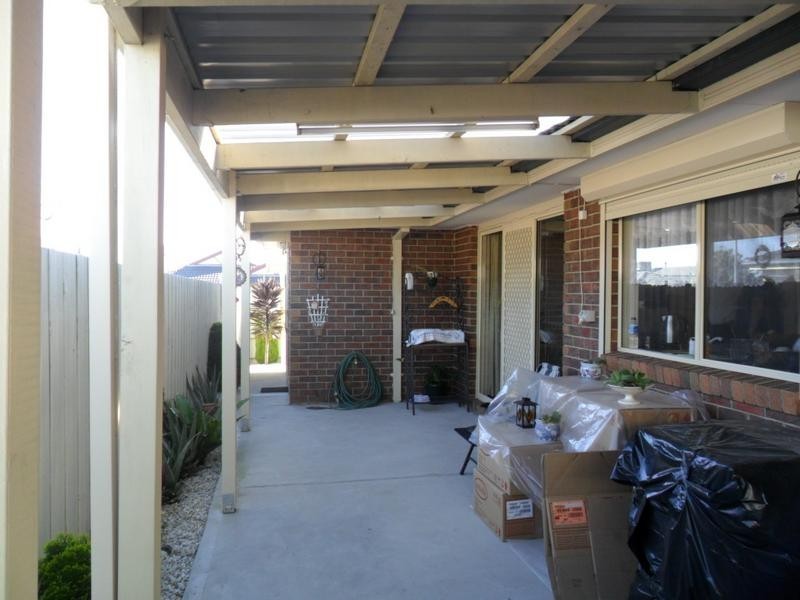 5 The Glade, Hampton Park VIC 3976