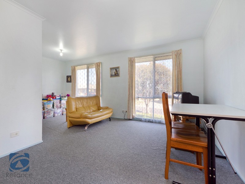 9 Meredith Crescent, Hampton Park VIC 3976