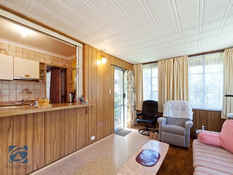 6 Deanswood Road, Hampton Park VIC 3976