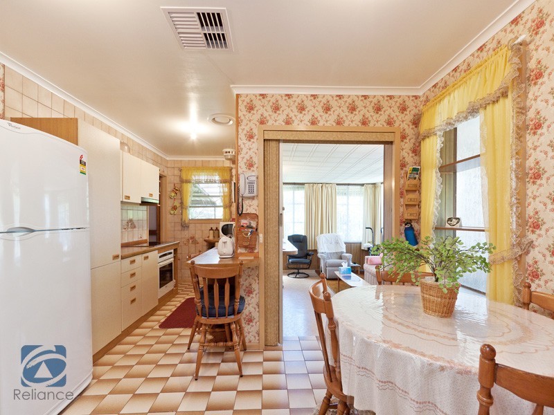 6 Deanswood Road, Hampton Park VIC 3976