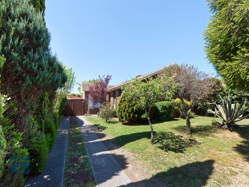 6 Deanswood Road, Hampton Park VIC 3976