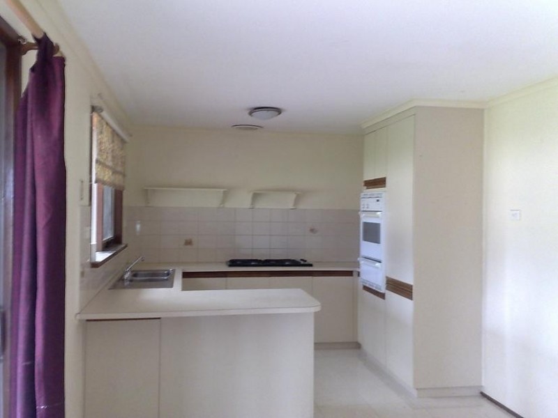 128 Warana Drive, Hampton Park VIC 3976