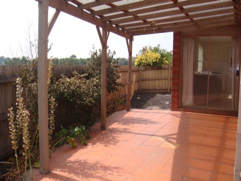 11 Valley View Rise, Hampton Park VIC 3976