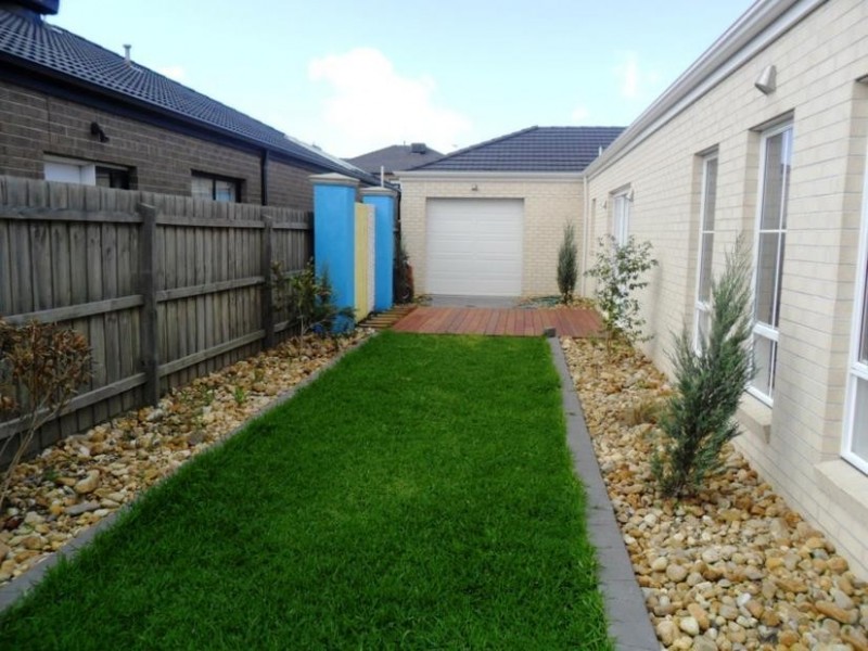 14 Prichard Avenue, Lynbrook VIC 3975