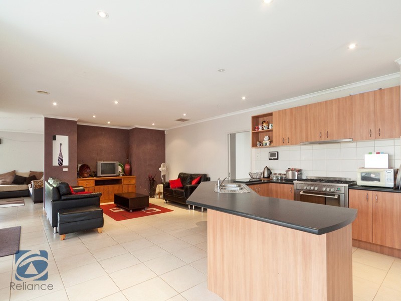 3 Crabapple Place, Lyndhurst VIC 3975