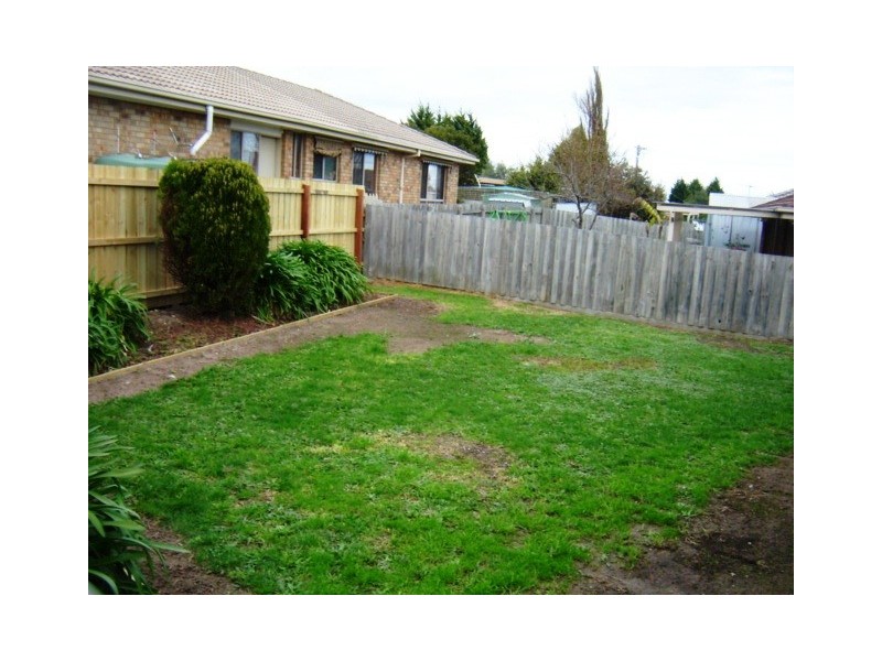 8 Carmen Court, Hampton Park VIC 3976