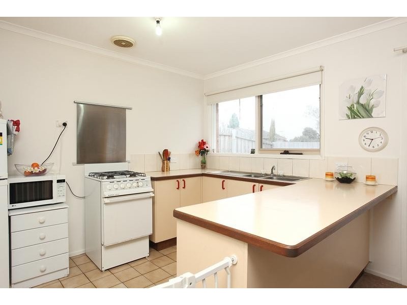 1/81 Endeavour Drive, Cranbourne North VIC 3977