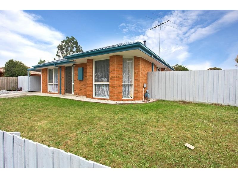 1/81 Endeavour Drive, Cranbourne North VIC 3977