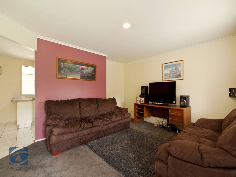 18 Cornell Place, Hampton Park VIC 3976