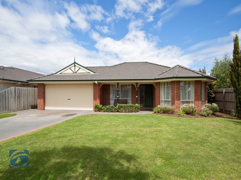 25 Astley Wynd, Lynbrook VIC 3975