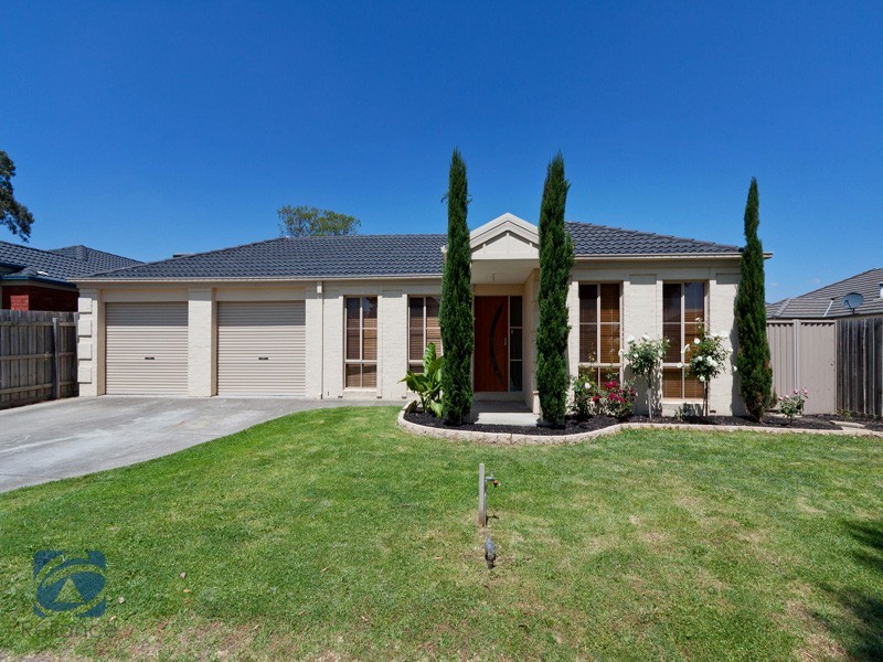 39 Henry Lawson Drive, Lynbrook VIC 3975