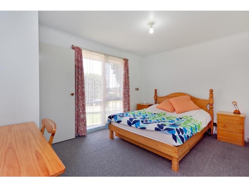 9 Meredith Crescent, Hampton Park VIC 3976