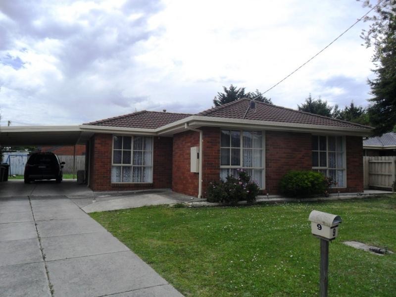 9 Canungra Close, Hampton Park VIC 3976