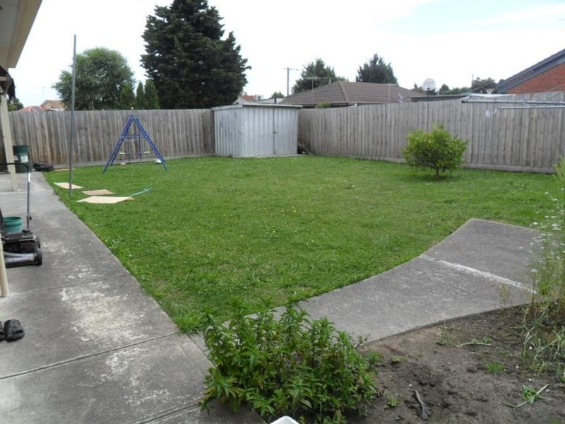 9 Canungra Close, Hampton Park VIC 3976