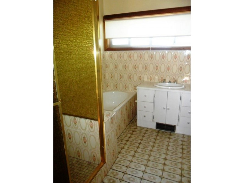 74 Jones Road, Dandenong VIC 3175
