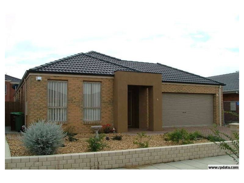 8 Penton Way, Lynbrook VIC 3975