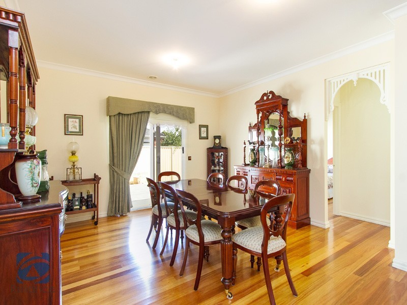 108 Hutchinson Drive, Lynbrook VIC 3975