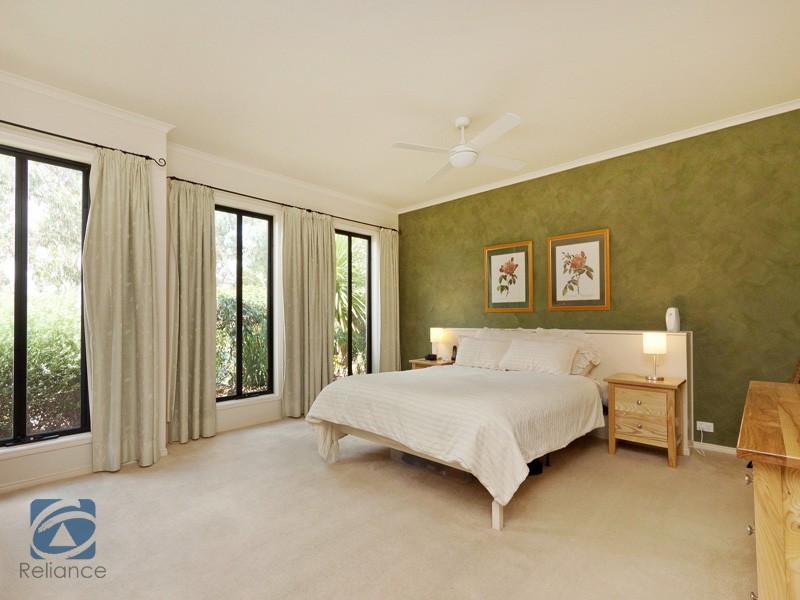 15 Ronans Retreat, Lynbrook VIC 3975