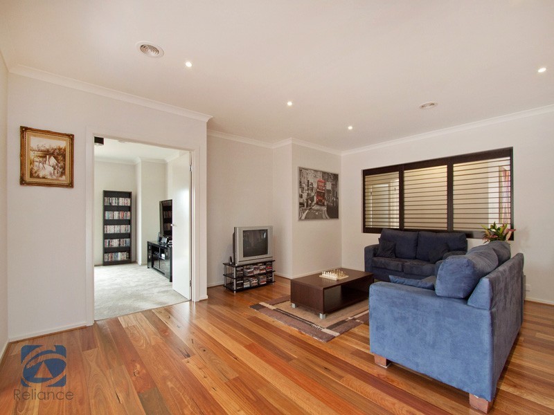 26 Aquanita Close, Lyndhurst VIC 3975