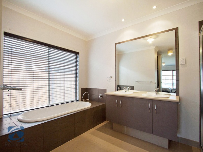 26 Aquanita Close, Lyndhurst VIC 3975
