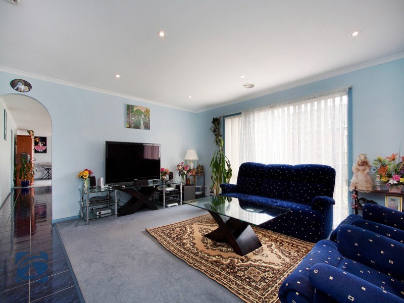 22 Elanora Way, Hampton Park VIC 3976
