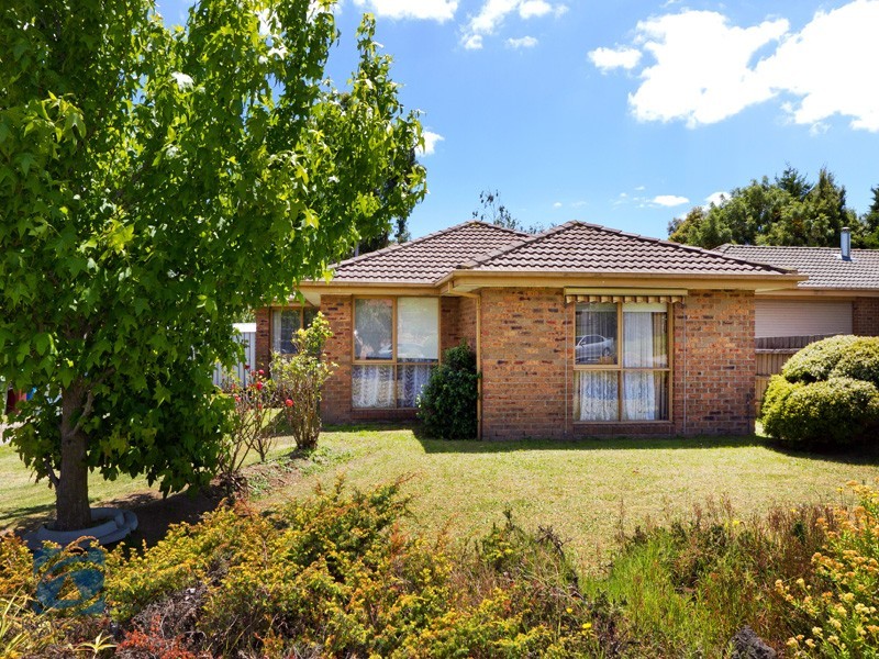 15 Princess Maria Place, Hampton Park VIC 3976