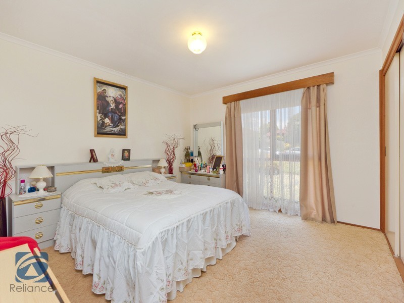 15 Princess Maria Place, Hampton Park VIC 3976