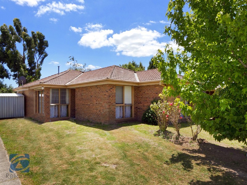 15 Princess Maria Place, Hampton Park VIC 3976