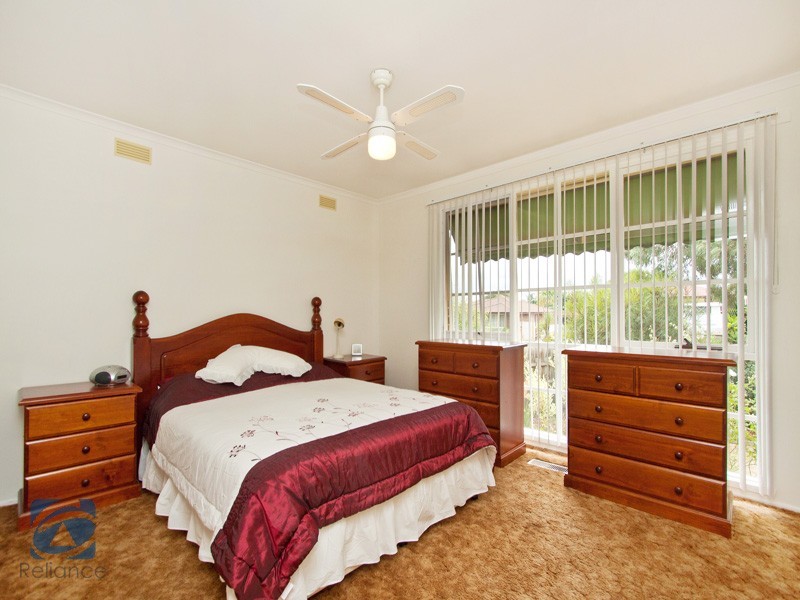 6 Highton Close, Hampton Park VIC 3976