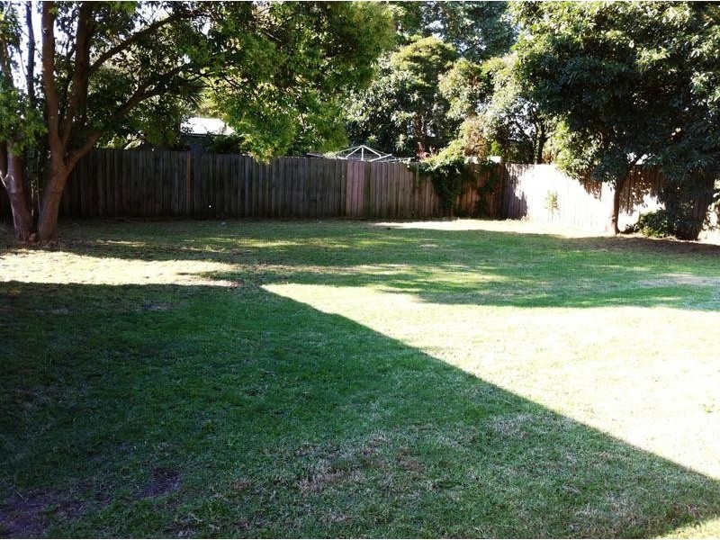 9 Campbell Parade, Cranbourne VIC 3977