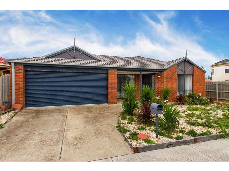 3 Cilento Crescent, Lynbrook VIC 3975