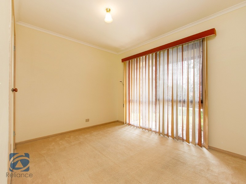 17 Garfield Court, Lynbrook VIC 3975