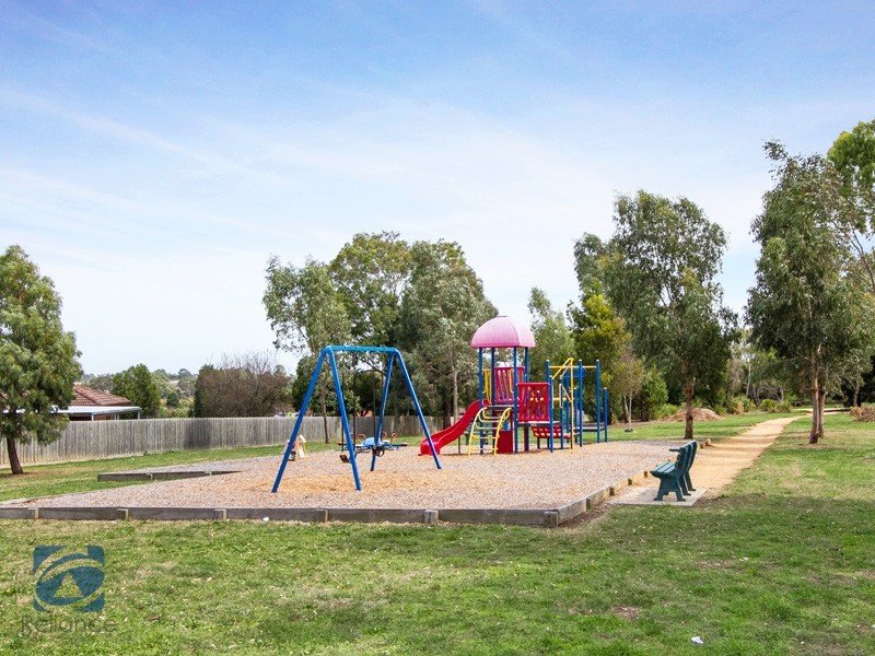 17 Garfield Court, Hampton Park VIC 3976