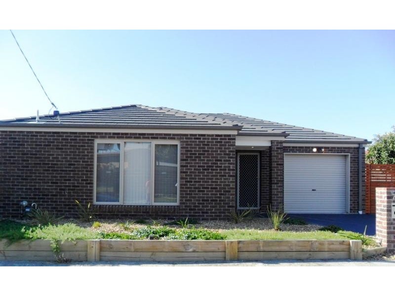 72 Greenvalley Crescent, Hampton Park VIC 3976