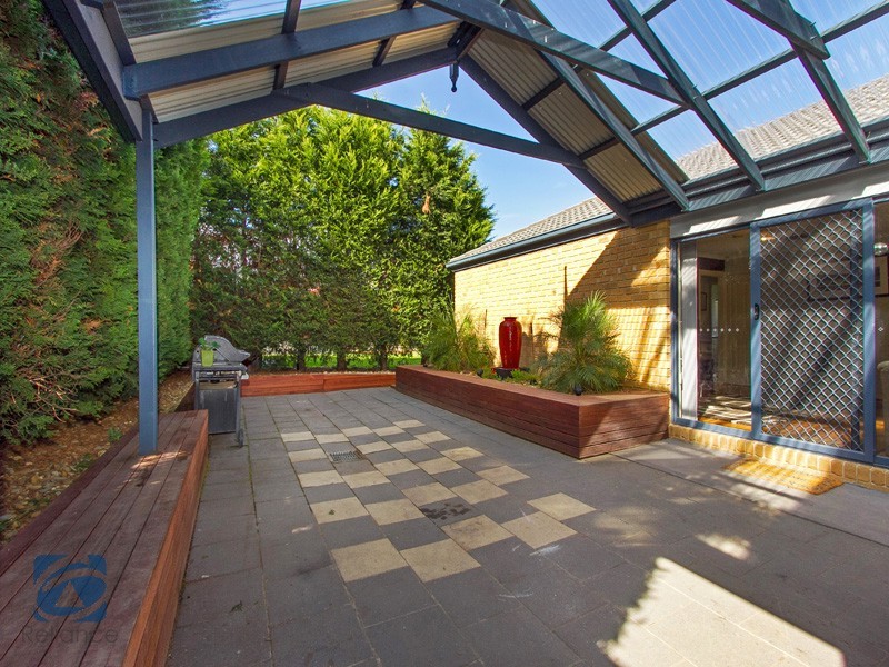 31 Cato Parkway, Lynbrook VIC 3975
