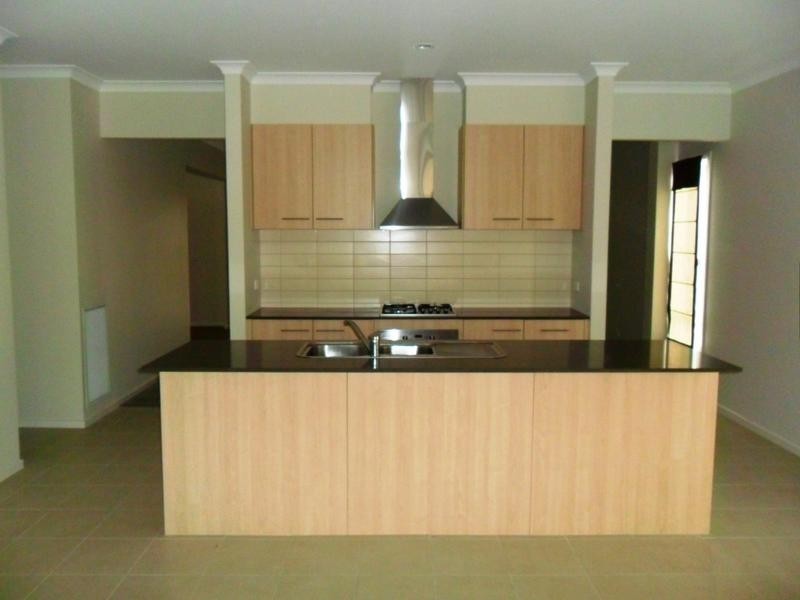 5 Garden Vista Place, Lynbrook VIC 3975