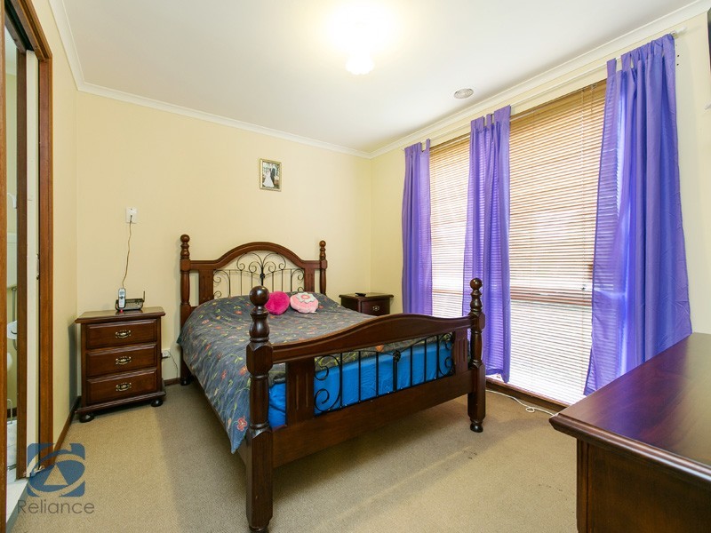 78 Lesley Drive, Hampton Park VIC 3976