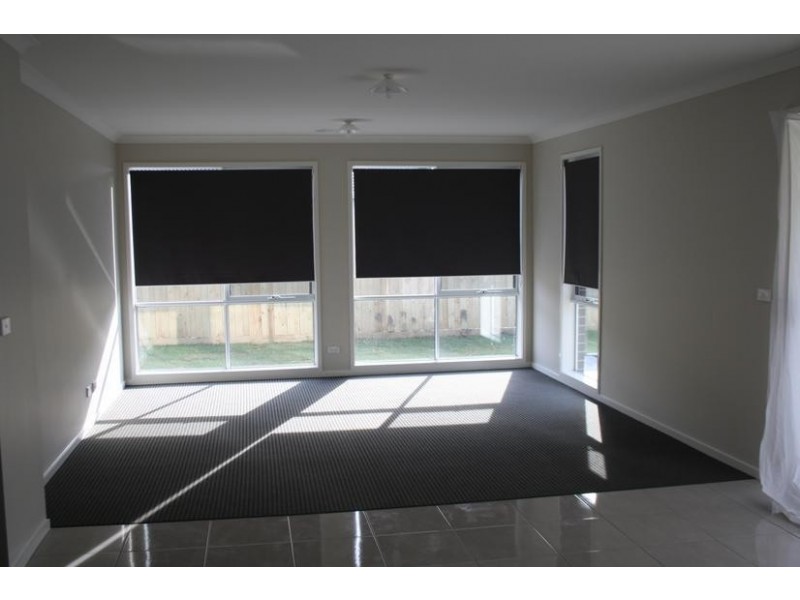 4 Olive Grove, Officer VIC 3809