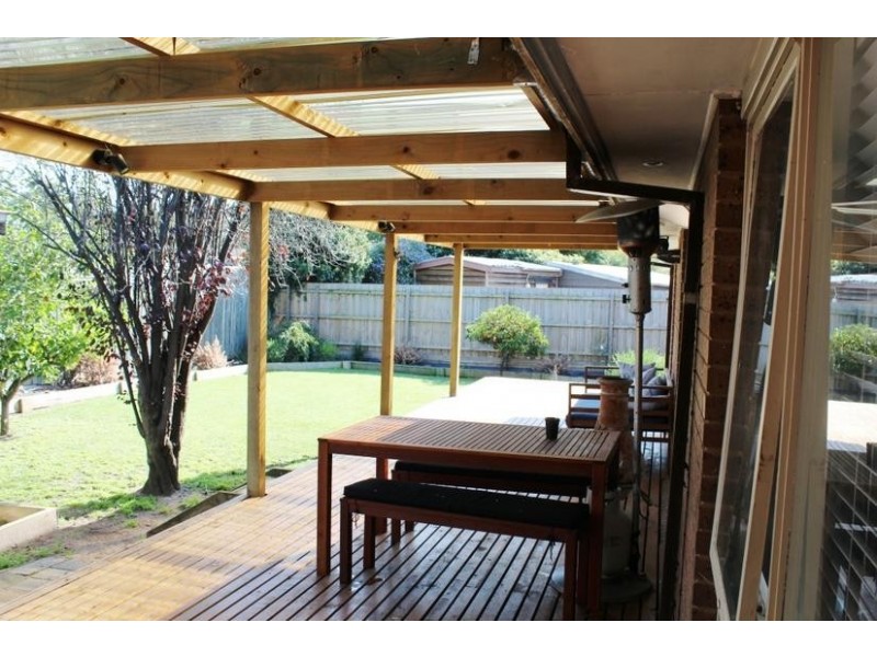 5 Greenlaw Crescent, Berwick VIC 3806