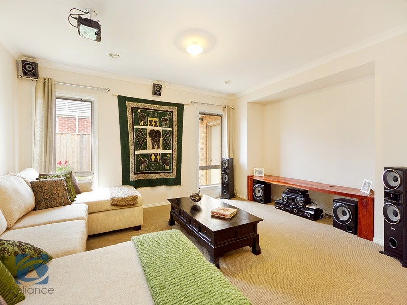 25 Westbury Street, Lyndhurst VIC 3975