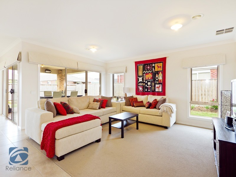 25 Westbury Street, Lyndhurst VIC 3975