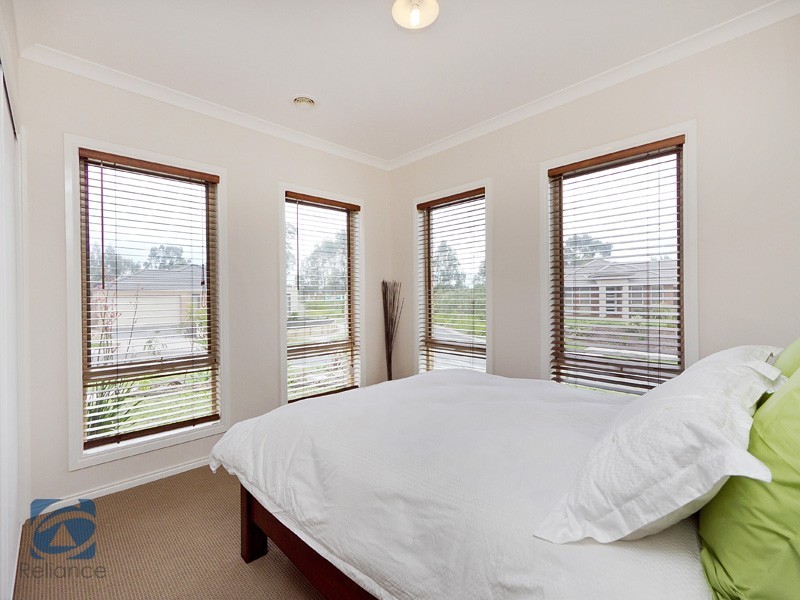 25 Westbury Street, Lyndhurst VIC 3975