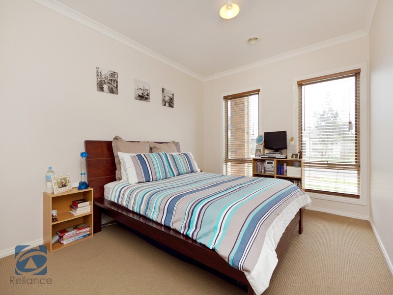 25 Westbury Street, Lyndhurst VIC 3975