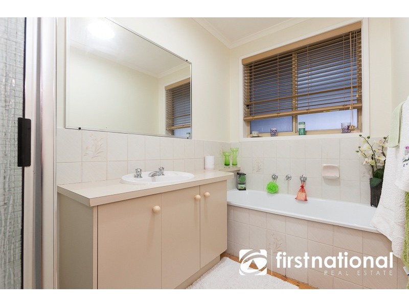 10/16-18 Regans Road, Hampton Park VIC 3976