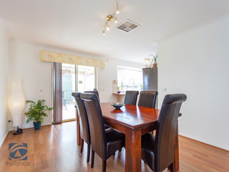 1 Brady Close, Lynbrook VIC 3975