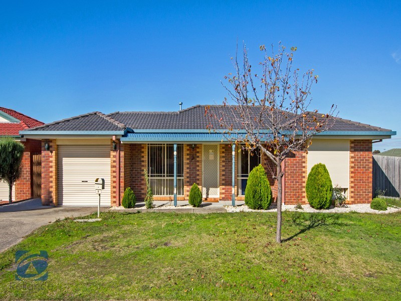 5 The Glade, Hampton Park VIC 3976
