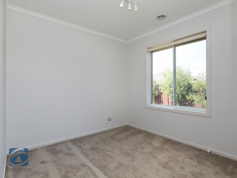 19 Carbine Way, Lyndhurst VIC 3975