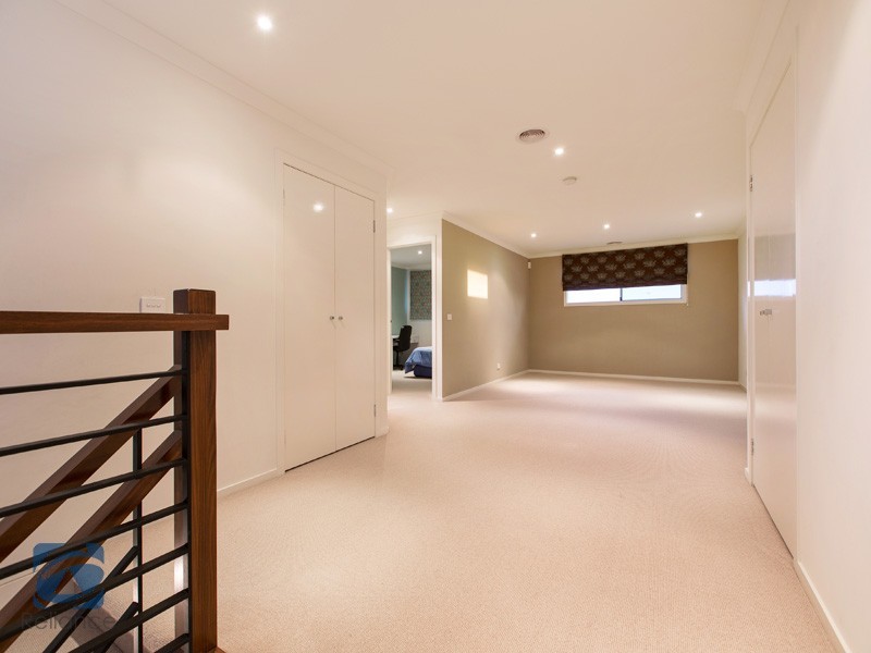 11 Waterbury Street, Cranbourne VIC 3977